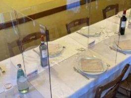 Super offerte sul web di barriere plexiglass per ristoranti