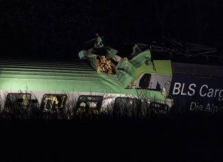 Treno merci deragliato a Nord di Basilea: diversi sono i feriti treno merci deragliato