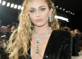 Miley Cyrus omaggia i Pink Floyd: ecco la sua “Wish You Were Here”