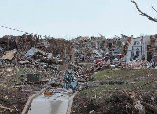 Incubo nel sud degli Stati Uniti: forti tornado devastano il Mississippi tornado mississippi