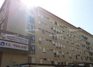 Assenteismo in ospedale, facevano la spesa durante il turno: 15 sospesi