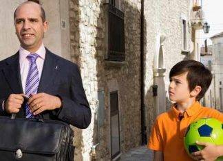 “Sole a Catinelle”, Checco Zalone e la vacanza (im)perfetta Sole a Catinelle