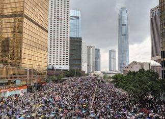 Picco di contagi a Hong Kong: il ritorno dell’incubo coronavirus in Cina