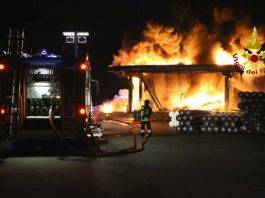 Devastante incendio alla Geo&Tex 2000