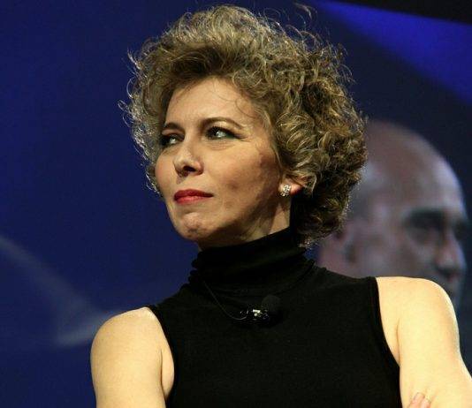 La Finanza sequestra 250mila mascherine della società di Irene Pivetti