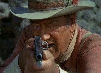John Wayne, l’indomito eroe senza macchia di Hollywood John Wayne, fonte youtube.com