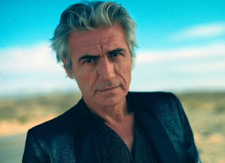 Ligabue: energia tra “palco e realtà” Ligabue