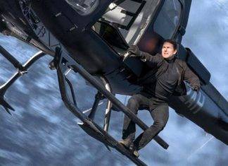 Mission: Impossible 8 è stato già proiettato per un pubblico ristretto Tom Cruise in una scena del film ad alto rischio - Photo Credits: ciakclub.it