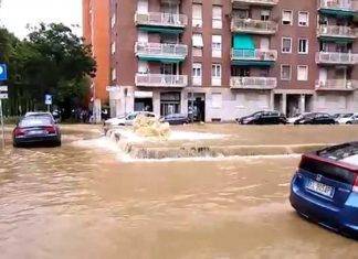 Milano, il Seveso è straripato a causa di un grave nubifragio Seveso, fonte yotube.com