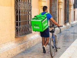 Uber Italy commissariata per caporalato sui rider