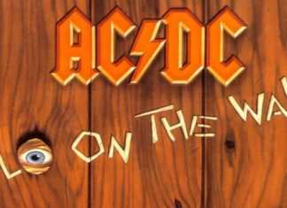 Fly On The Wall, il passo falso che ha rilanciato gli AC/DC Fly On The Wall