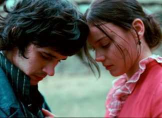 “Bright Star”, l’amore travagliato che diventa poesia Bright Star - photo Credits: byretheatre.com