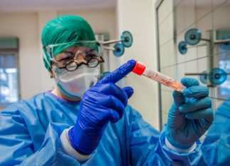 Coronavirus, si abbassa l’età media e la gravità dei contagiati Lotta al coronavirus (La Nazione)