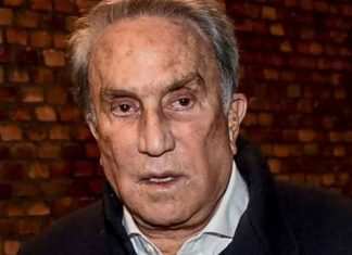 Napoli: arrestato Emilio Fede sul Lungomare emilio fede, fonte youtube.com
