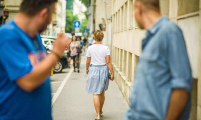 catcalling - Photo Credits: we catcalling - Photo Credits: web