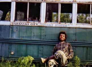 “Into the Wild”: rimosso lo storico bus Into the Wild