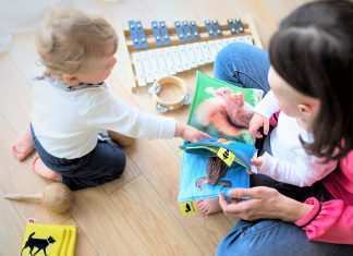 Lavoro, nel 2019 dimissioni per 51 mila neo genitori: in sette casi su dieci a lasciare è la madre