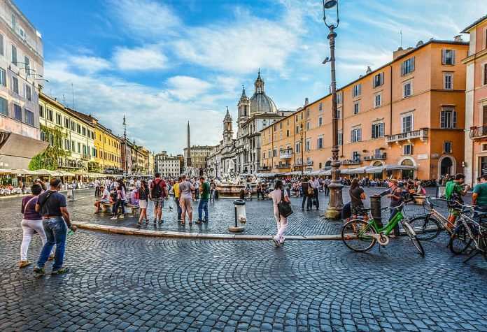 rome-piazza-navona-square