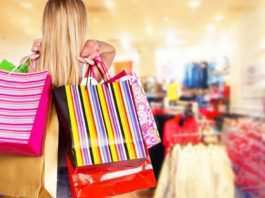 Ma gli stranieri approfittano dei saldi in Italia? I dati di Federazione Moda Italia