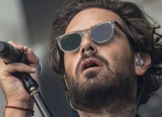 “Completamente”, il ritorno del pop anni Ottanta