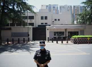 Chiuso consolato Usa a Chengdu, Pechino prende controllo
