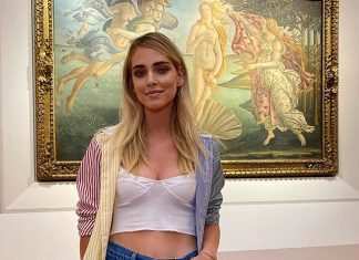 Bufera social ed indignazione dopo la visita di Chiara Ferragni agli Uffizi