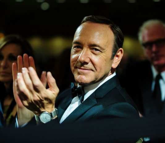 Kevin Spacey processato per molestie e stupro kevin spacey