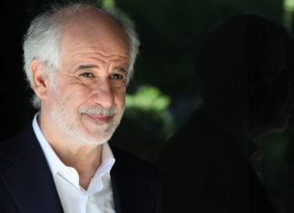 Toni Servillo in carcere con Alba Rohrwacher