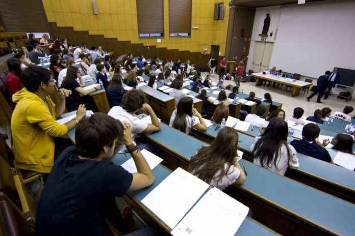 riapertura delle università riapertura delle università