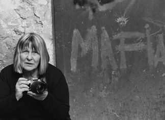 Letizia Battaglia, tutta la sua passione in un documentario Letizia Battaglia è morta, aveva 87 anni