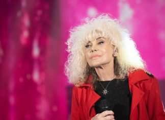 Donatella Rettore, la trasgressione in musica di un’artista italiana Donatella Rettore