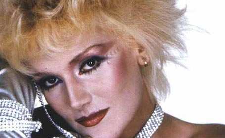 Donatella Rettore - immagine eltonjohnitaly.com