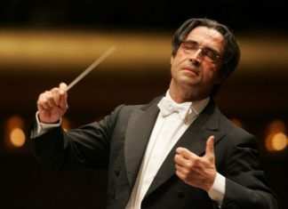 Riccardo Muti, nel mondo con la musica come passaporto Riccardo Muti - Ph: web