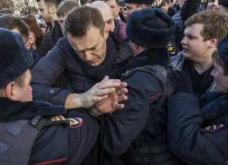 Avvelenato l’oppositore russo Aleksej Navalnyj, gravi le condizioni