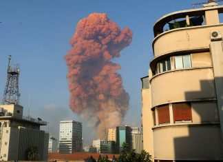 Beirut travolta da potente esplosione: almeno dieci morti