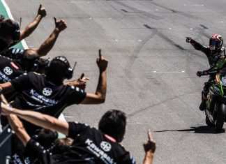 SBK Gara2 Portogallo 2020, Rea cala la tripletta vincente SBK Gara2 Portogallo 2020