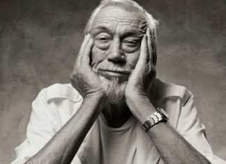 Morte del padre del cinema noir: John Huston, ideatore dell’uomo fumoso e affascinante