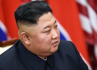 Kim Jong-un in coma, poteri trasferiti alla sorella: le ultime indiscrezioni Kim