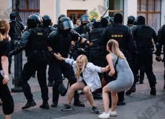 Bielorussia, primi manifestanti rilasciati: “Condizioni detenzione disumane” Bielorussia