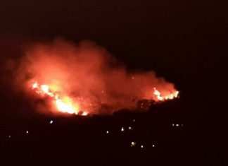 Sardegna, incendio in Costa Smeralda: paura per due villaggi turistici