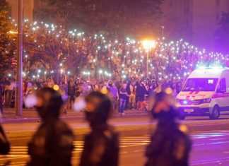 Bielorussia, seconda notte di proteste: annunciato sciopero nazionale Bielorussia