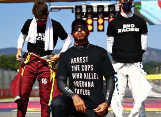 Hamilton e il caso della maglietta anti-razzismo sul podio del GP di Toscana Hamilton anti-razzismo