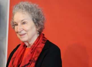 Margaret Atwood, la forza del romanzo distopico e gli ideali femministi Margaret Atwood, fonte lalettricecontrocorrente.it