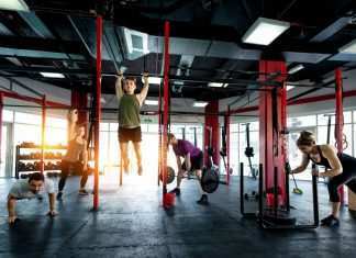 Allenarsi da casa: il circuit training