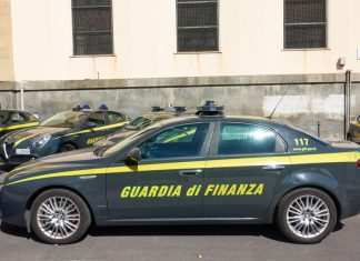 Mazzette per lo smaltimento di rifiuti tossici a Bacoli: sei provvedimenti cautelari