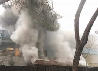 Incendio Roma, paura al centro d’accoglienza di Torre Maura
