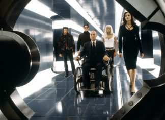 Avengers: Doomsday, James Marsden anticipa l’addio a Ciclope Patrick Stewart (Professor Xavier), Famke Janssen (Jean Grey), Halle Berry (Tempesta), James Marsden (Ciclope) in una scena del film - Photo Credits: web