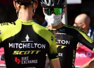 Positivi due corridori, la Mitchelton-Scott lascia il Giro d’Italia