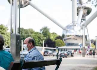 Scozia chiude bar, pub e ristoranti, chiusura anche a Bruxelles