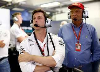 Niki Lauda, la Mercedes gli dedica una via del campus tecnologico F1 Wolff PU